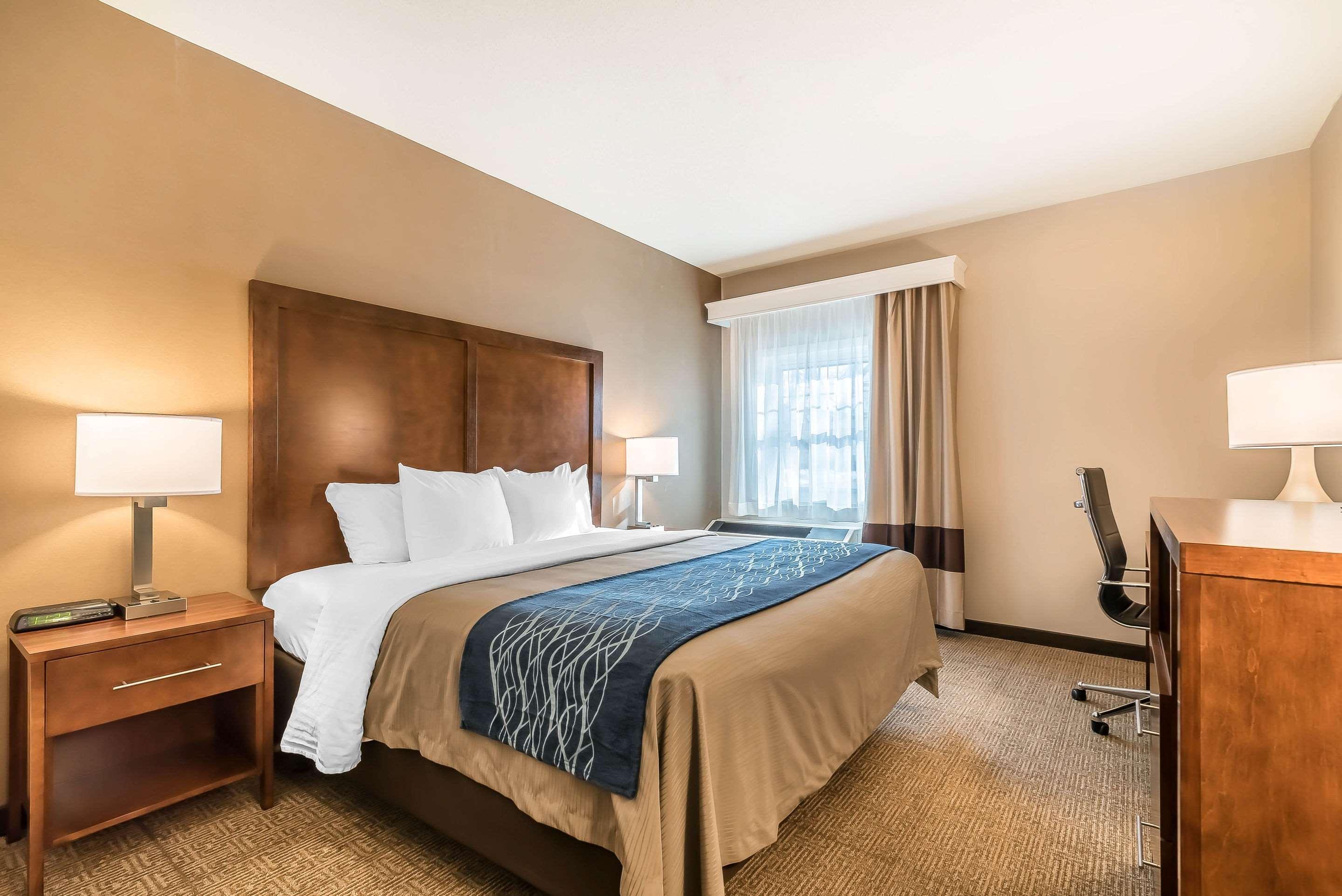 קונקורד Comfort Inn מראה חיצוני תמונה