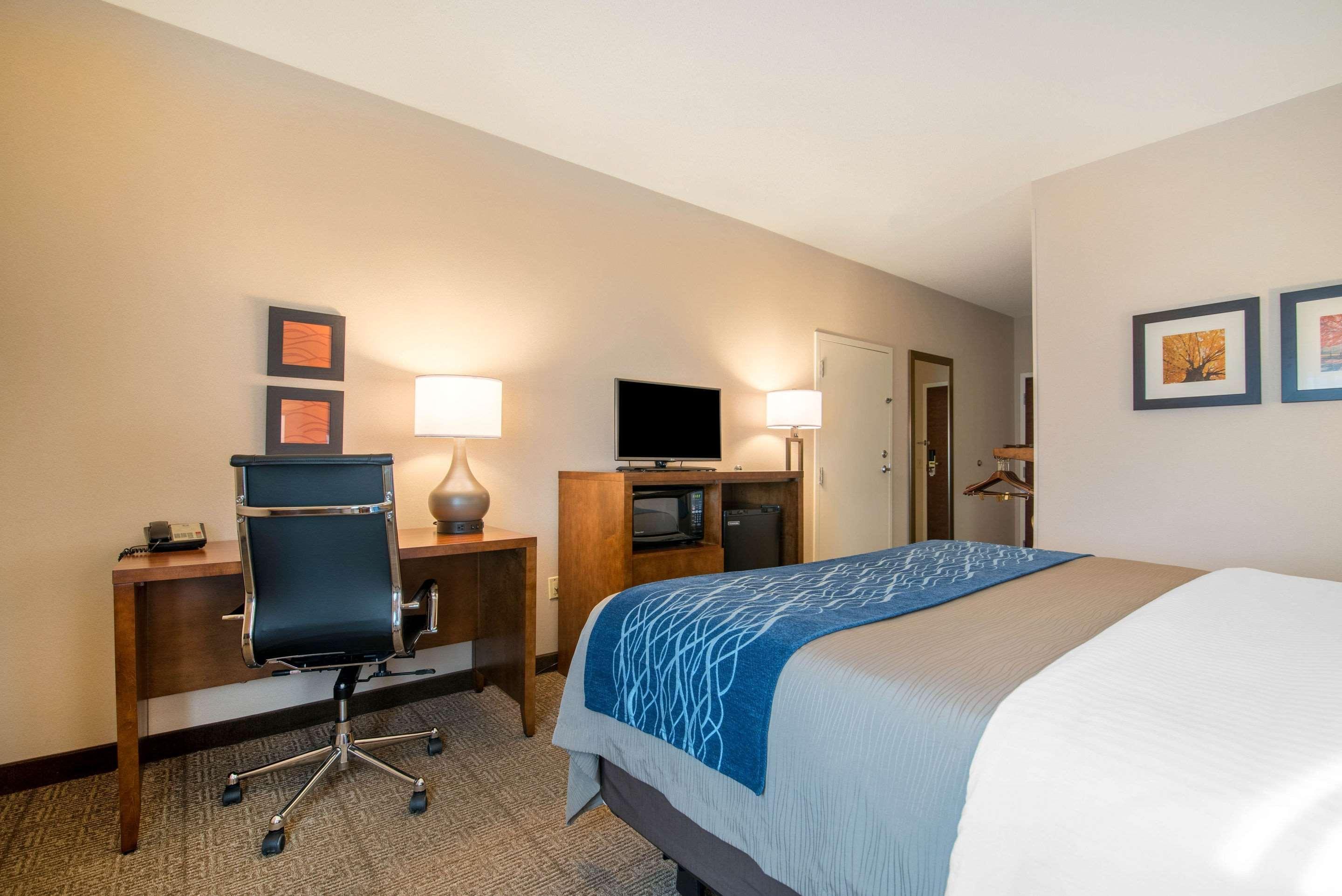 קונקורד Comfort Inn מראה חיצוני תמונה