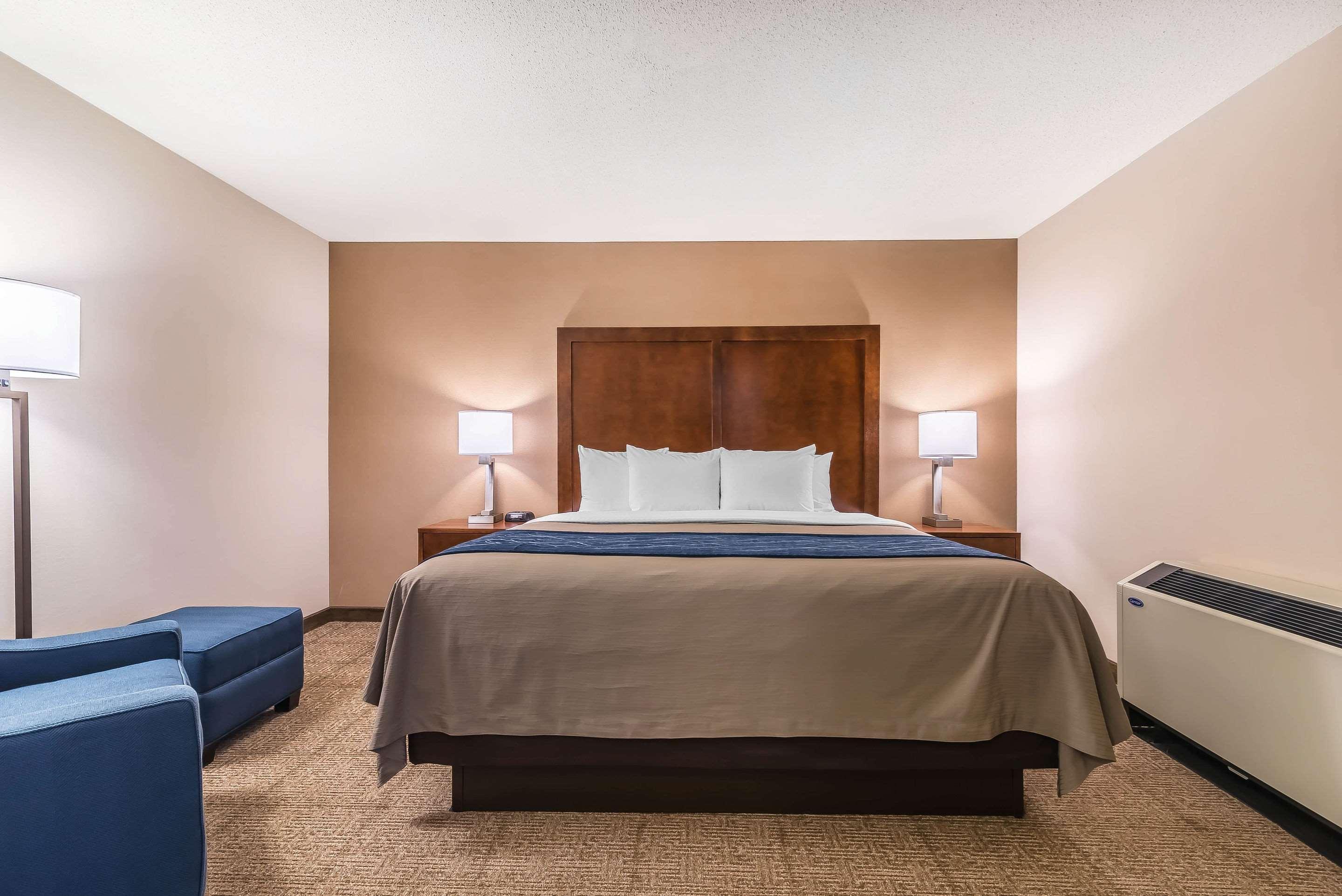 קונקורד Comfort Inn מראה חיצוני תמונה