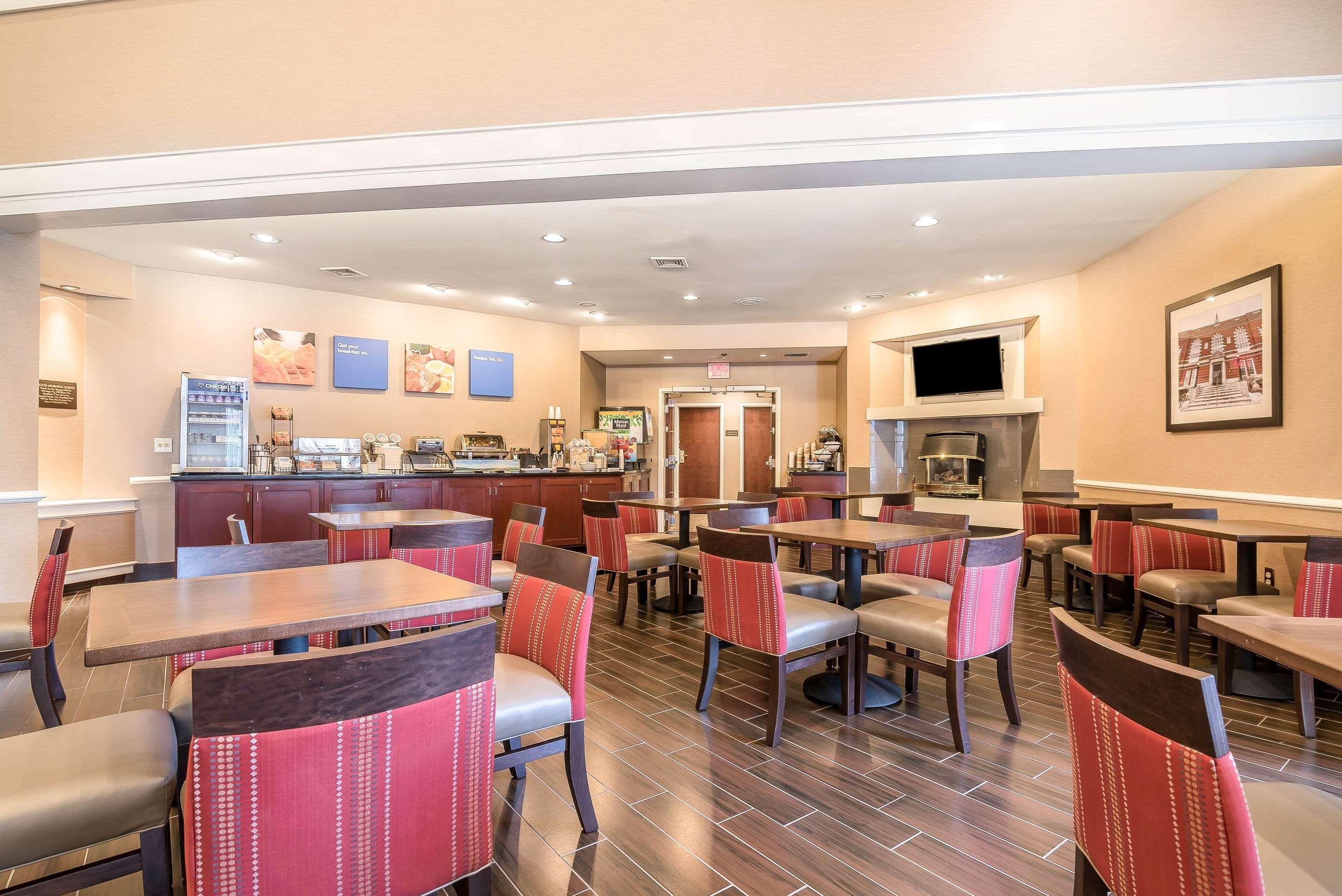 קונקורד Comfort Inn מראה חיצוני תמונה