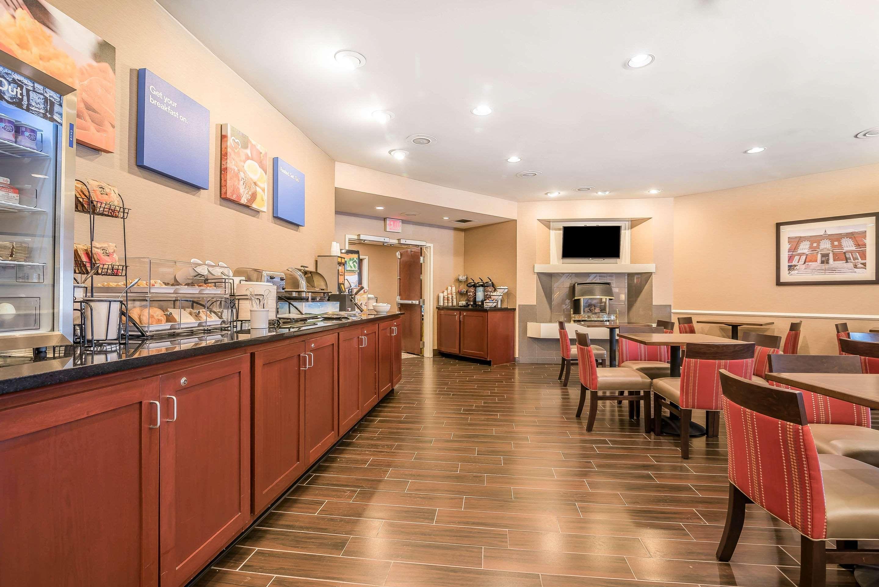 קונקורד Comfort Inn מראה חיצוני תמונה