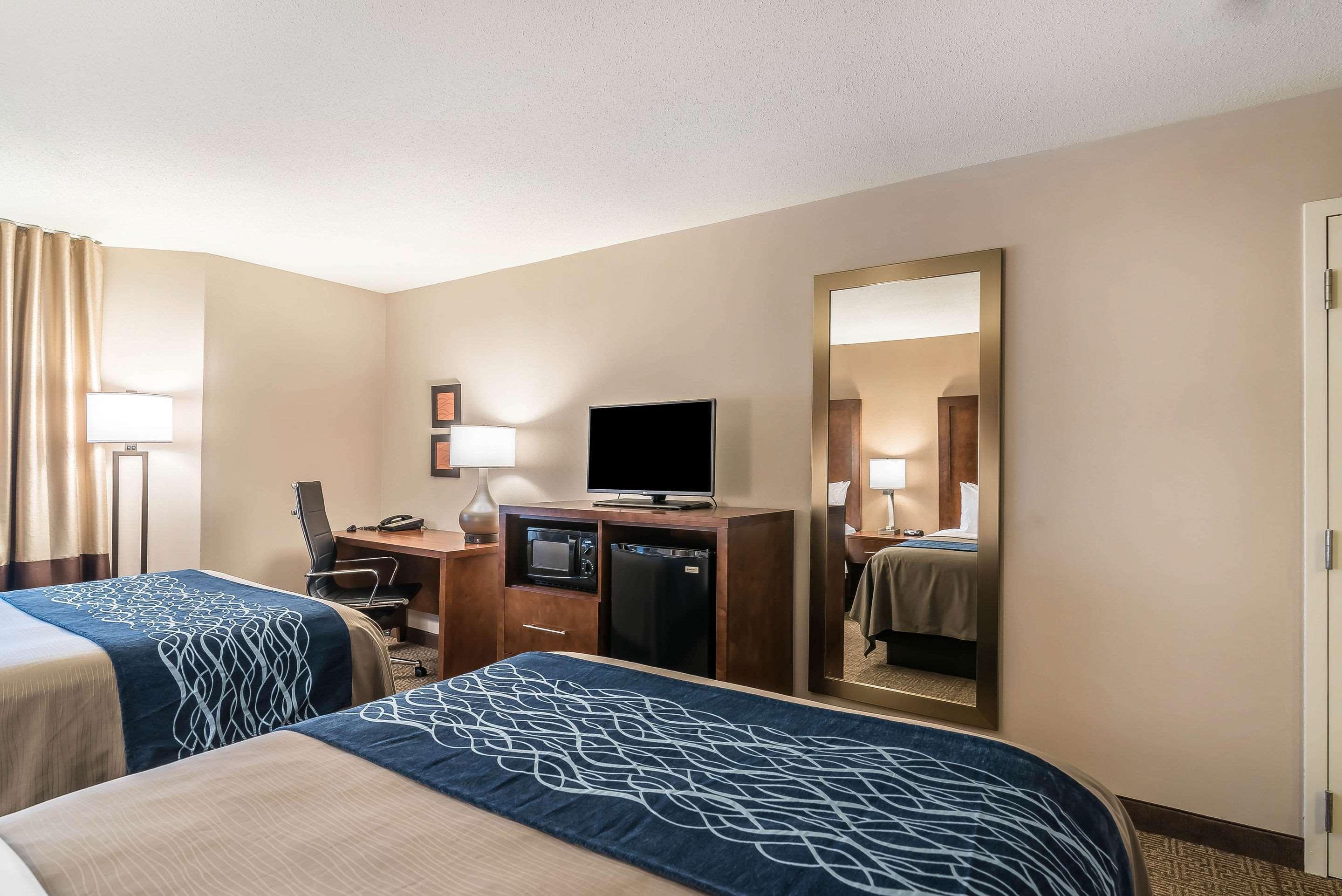 קונקורד Comfort Inn מראה חיצוני תמונה